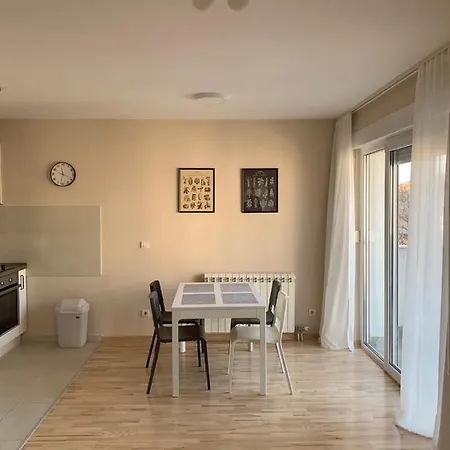 Vanja's Place 아파트 *