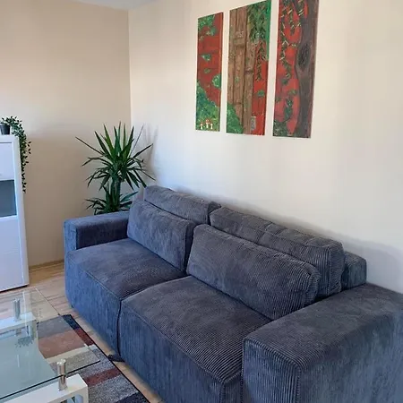 דירה Vanja's Place